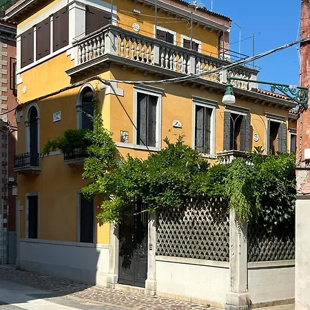 Carbonaia Affittacamere Venezia